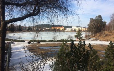 Huhtikuussa
